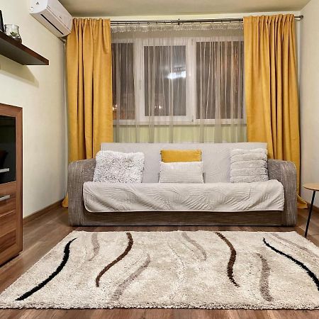 Cozy And Clean Apartment, Near National Arena Бухарест Экстерьер фото