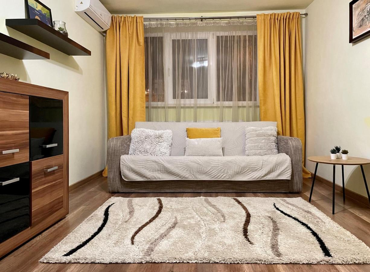 Cozy And Clean Apartment, Near National Arena Бухарест Экстерьер фото